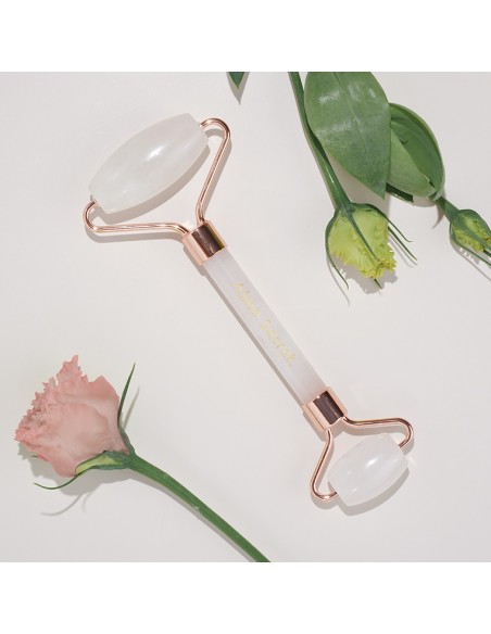 Rose quartz facial roller